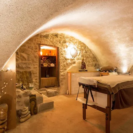 Les Vignes Ardechoises - Amandier Apartment