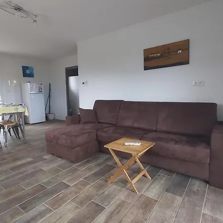 Apartment Les Vignes Ardechoises - Amandier Sarras